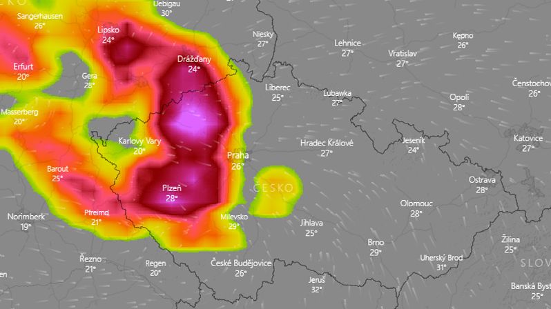Česko zasáhnou bouřky s krupobitím, na Příbramsku mohou být extrémně silné